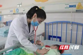 15天精心救治 6岁危重症肺炎患儿康复出院图片