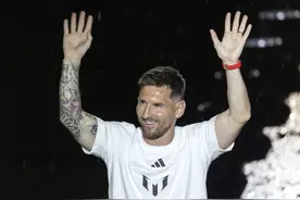 迈阿密小将说“跟梅西踢球感觉不像真的”，有些梦想成真就是十级震撼吧图片