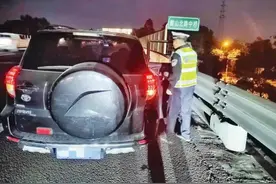 高速突发！2岁幼儿浑身抽搐，警车开道紧急救援→图片