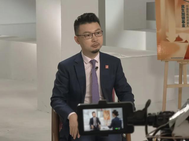 宗庆后遗产争夺升级：香港冻结信托、杭州挑战股权，宗馥莉双线承压