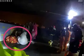 女子风雨夜跳河被救：父母要求增加30万元彩礼，男友提分手图片