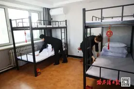 哈市一培训学校向游客“喊话”：学生已放假，可预约免费住公寓图片