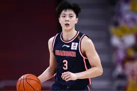 不以数据说话？胡明轩15.6分为全明星历届场均得分最低票王图片