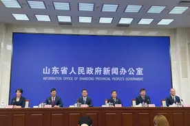 山东省中小学共有体育教师6.13万人 心理健康教育教师配备实现全覆盖图片