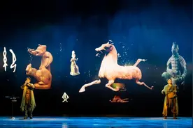 中央民族歌舞团上演大型原创民族音诗画《融聚千年》图片