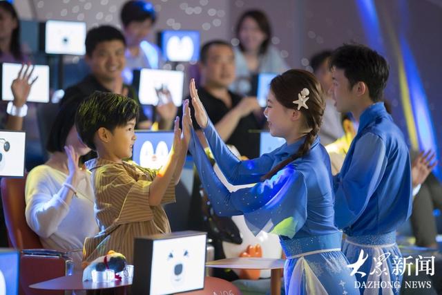 南极太远，济南很近！山东博物馆把“南北极”搬到家门口，现场超震撼！