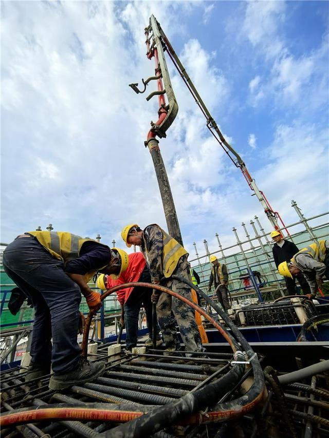首件墩身浇筑！呼和浩特市这一立交工程项目有新进展