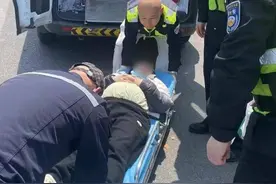 孕妇地铁内突然晕倒 民警及时救助送医确保母婴平安图片