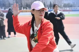 开屏见“好”｜跨界爱心义剪，她是教武术的校园“程Tony”图片