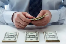 美十年期国债收益率飙升到2007年最高 利率中枢可能已经抬升图片