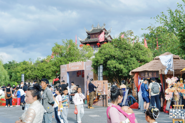 “状元的路”怎么走？青岩古镇一日精华打卡路线图