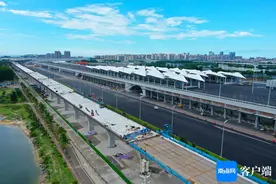 海口新海港片区“二线口岸”集中查验区专用通道新建工程通车图片