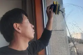 济南家政市场预约“热”！擦窗保洁预约服务居多，市民提前预约“错峰”扫尘图片