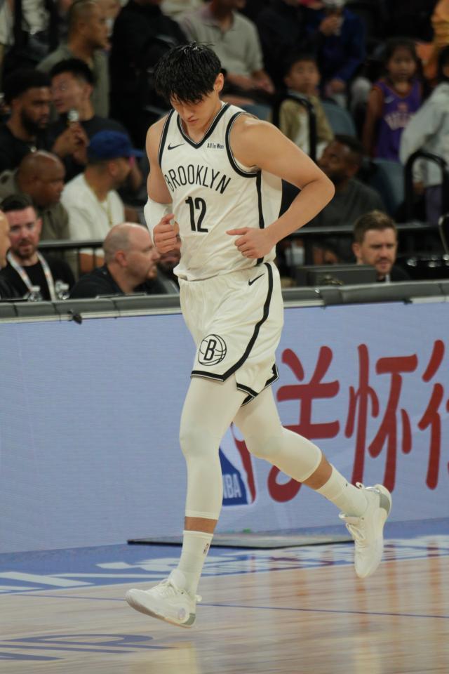曾凡博亮相NBA中国赛