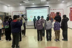 “爱之源”公益朗诵课为困境儿童提升自信心图片