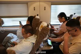 贵南高铁“静音车厢”服务来了图片