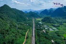 中国速度！京广高铁全线按时速350公里运营图片