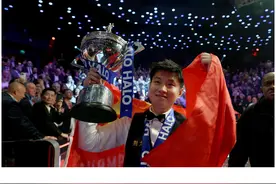 体育头图丨赵心童夺得斯诺克世锦赛冠军图片