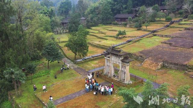 童声回响唐崖土司城址 咸丰“小导游”点亮文化薪火