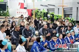 “成都，安逸！”世界杯让埃及客人学到成都话图片