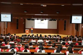 “跳水皇后”奥运冠军高敏助力中国大唐教育帮扶“筑梦工程”图片