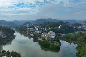 秀山：洪安古镇景色如画图片