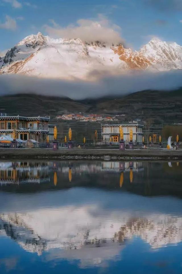 来甘孜南北川越线，超前点播初秋美景！