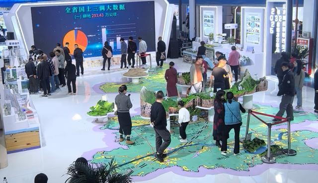 第32届杨凌农高会陕西自然资源厅展区凭硬核实力圈粉无数