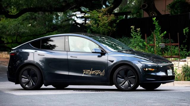 特斯拉 Model S/X 回归，近百万售价未变，马斯克却另有所爱