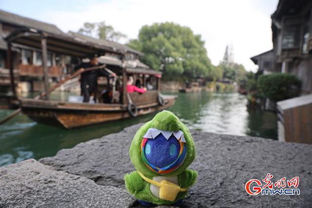 小互的乌镇漫步：一场古镇与数字的对话