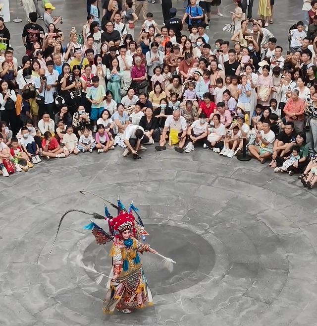 粤文旅精品“出圈”又“出海”！假期前四天广东4A级及以上景区迎……