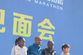 汉马卫冕冠军谈2025汉马：对卫冕没那么多压力，回到武汉有新的感受图片