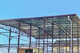 石林农户零投入架起光伏板 收租金可覆盖自用电费图片