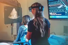 议事时刻｜葛均波、张文宏谈人工智能：AI医学时代已来，医生怎么办？图片