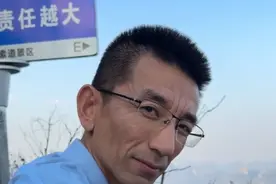 媒体：东方甄选前CEO孙东旭已进入休假状态，或将在近期离职，曾因与董宇辉“小作文风波”引争议图片