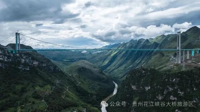 激增爆满，游客滞留！当地人懵了：活这么久，第一次限流！