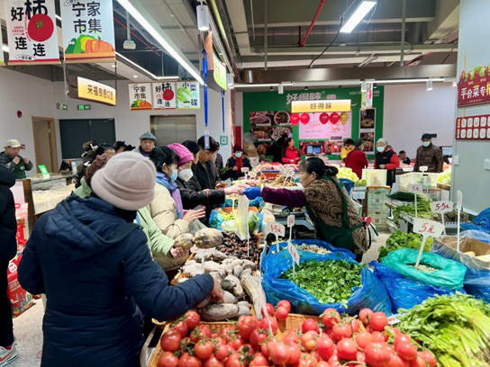 最新资讯-上海人逛菜场有多幸运？既有高颜值也有炊火气，还有平价菜，每处细节都戳心(6)