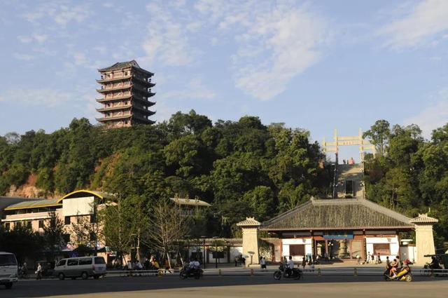 青睐绵阳 ‖ 秋日寻迹草堂：与诗圣共赴一场古今对话