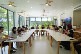 《山野绽放——中国乡村振兴中的民宿“她力量”》作品研讨会举办图片