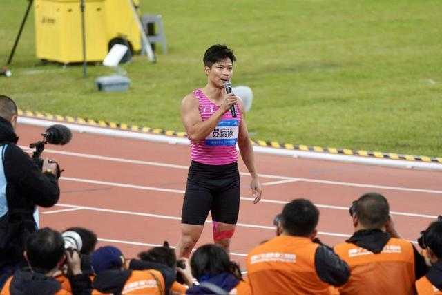 最后一棒，致敬二十年追风岁月——苏炳添的十五运会谢幕之战