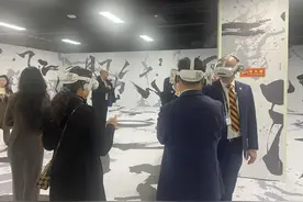 点赞《哪吒2》，期待企业合作！世界文化名城论坛代表团走进天府国际动漫城图片