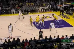 耳濡目染的重要性！布朗尼超远制导助大莫快攻上篮命中图片