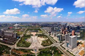 东胜：一心为企为民打造百分营商环境图片