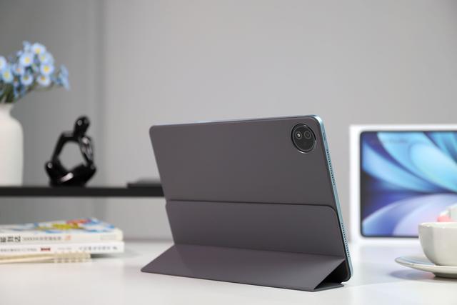 vivo Pad5e 平板电脑图赏：类纸护眼 + 长续航，学习娱乐全拿捏