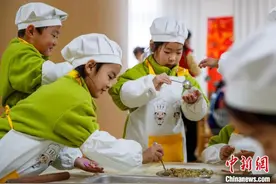 河南：冬至“饺”好运图片