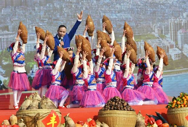 李思思也来打卡了!这座宝藏小城凭一口“糯叽叽”征服全网