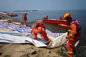 洞庭湖水位复涨，有站点超警！当地要求备足物资严格巡堤查险图片