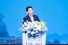 2023年度人民文学奖今日在四川颁出 肖复兴、梁晓声获“特别奖”图片