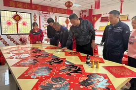 中国石化广西石油“情暖驿站爱心年夜饭”开席图片