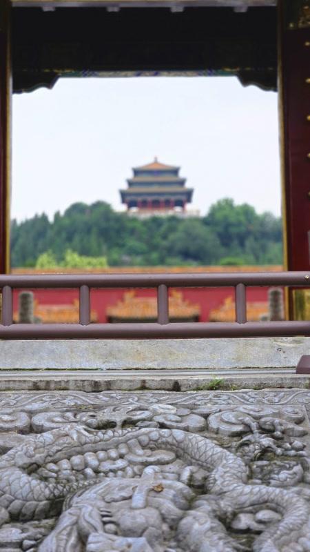 宫墙映夏花，景山公园惊鸿一瞥